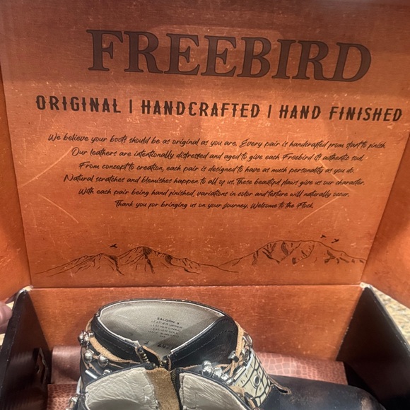 Freebird "saloon" Black and Tan Ankle Boots with Silver Details - Picture 2 of 8